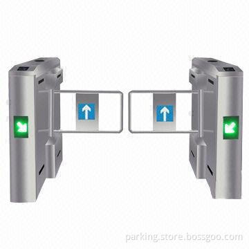 Swing Gate with Automatic Reset Function